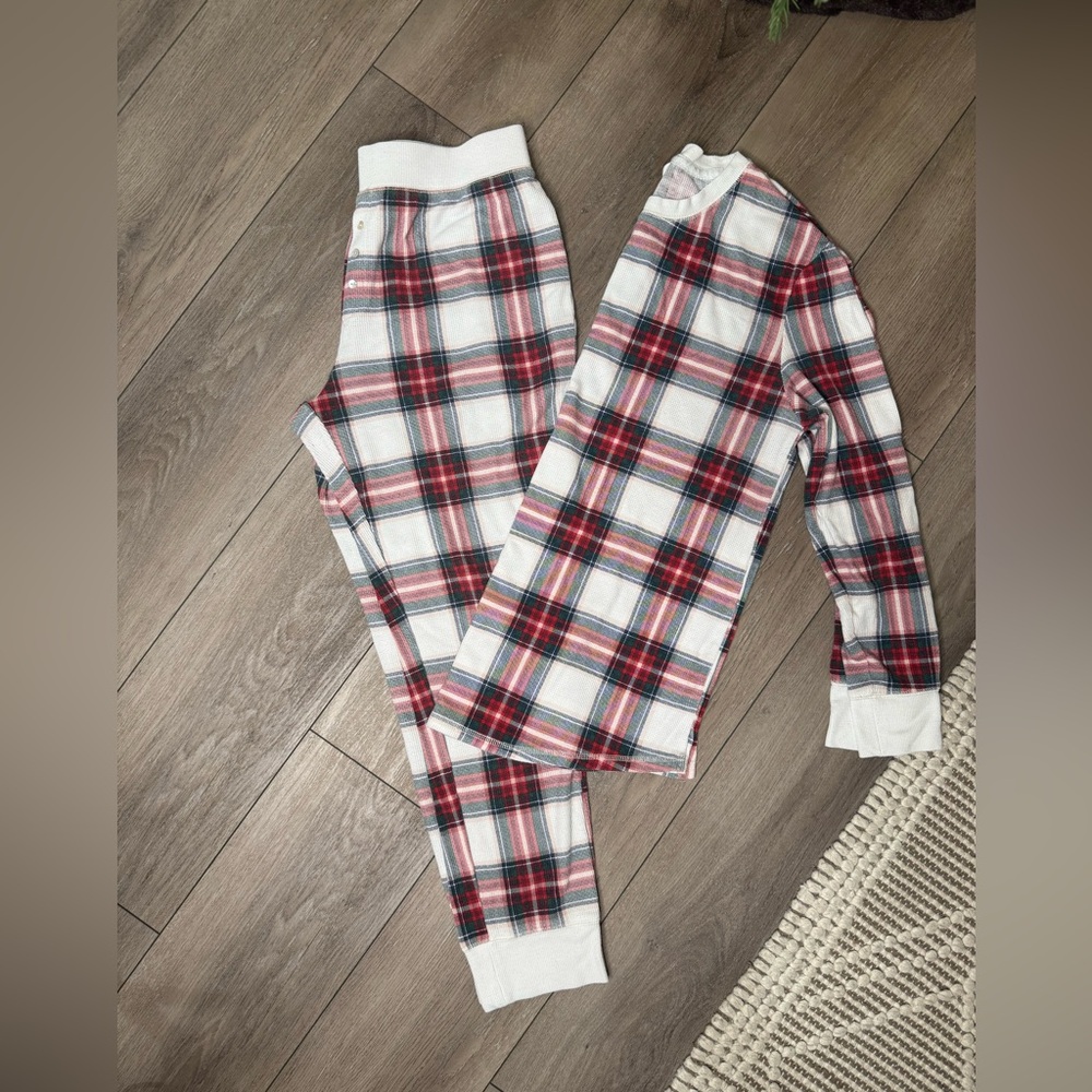 Women’s Plaid Christmas / Winter Pajamas - Size Large